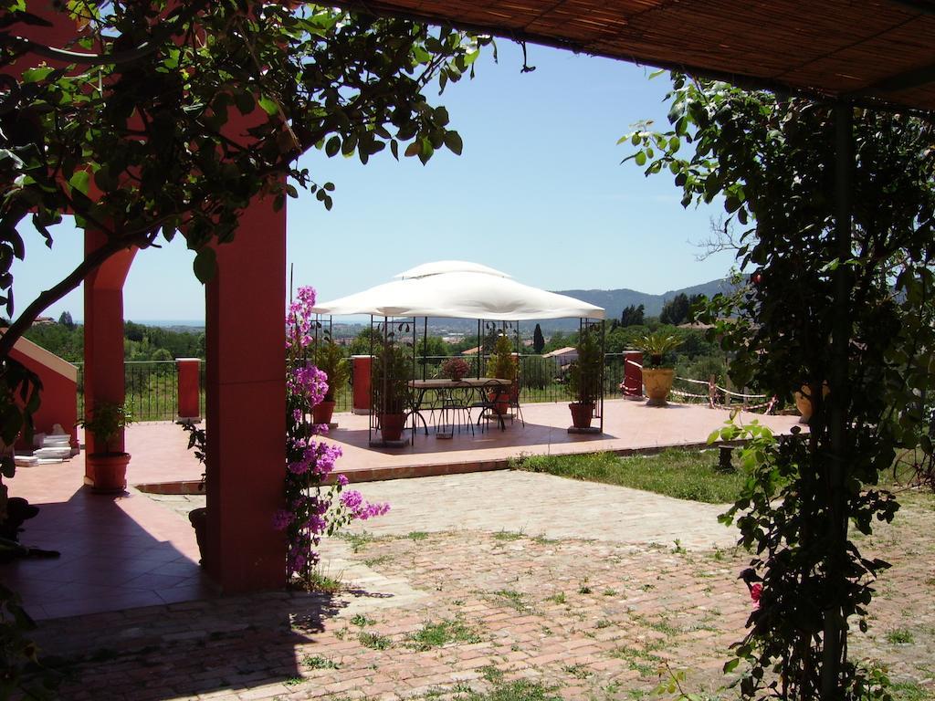 Il Giardino Delle Esperidi Bed and Breakfast Fosdinovo Εξωτερικό φωτογραφία